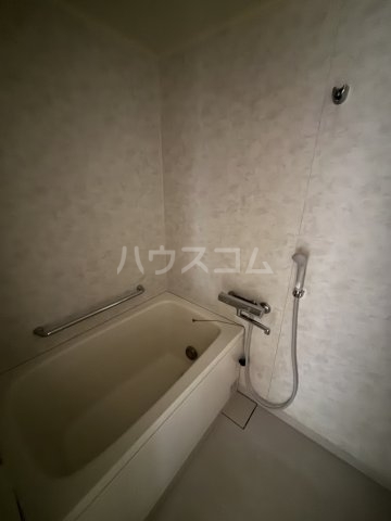17/30 浴室