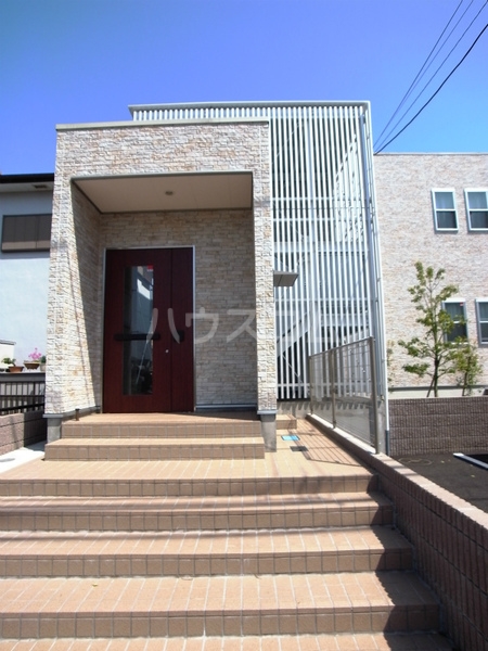 3/7 エントランス