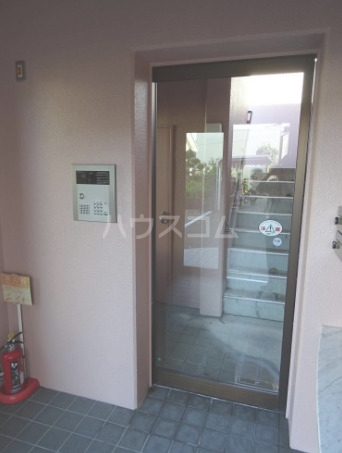 16/22 エントランス