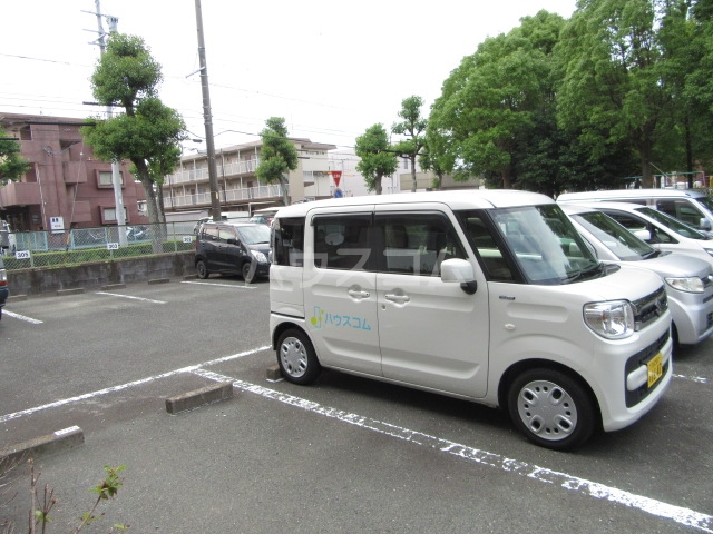 22/26 駐車場