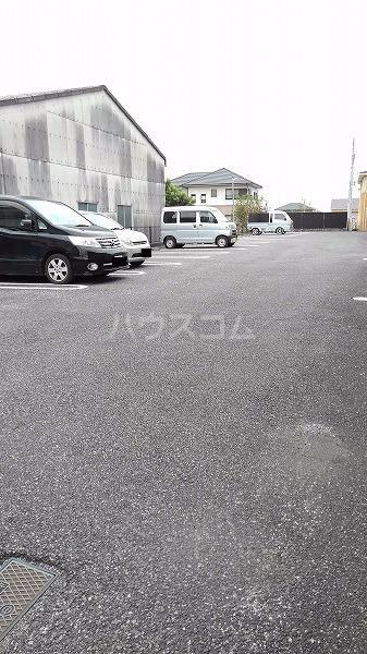 2/10 駐車場