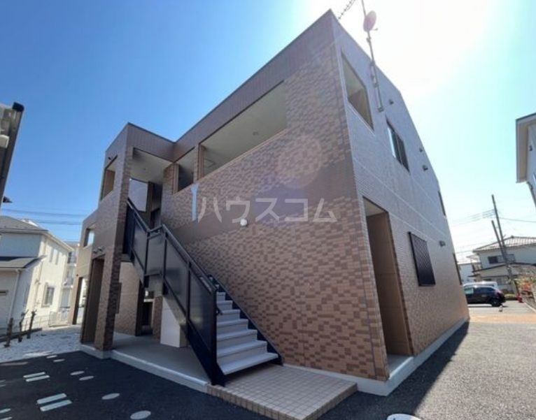 24/30 エントランス