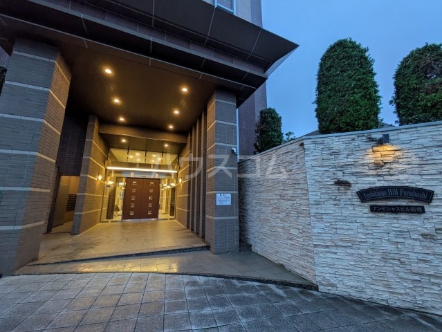 3/4 エントランス