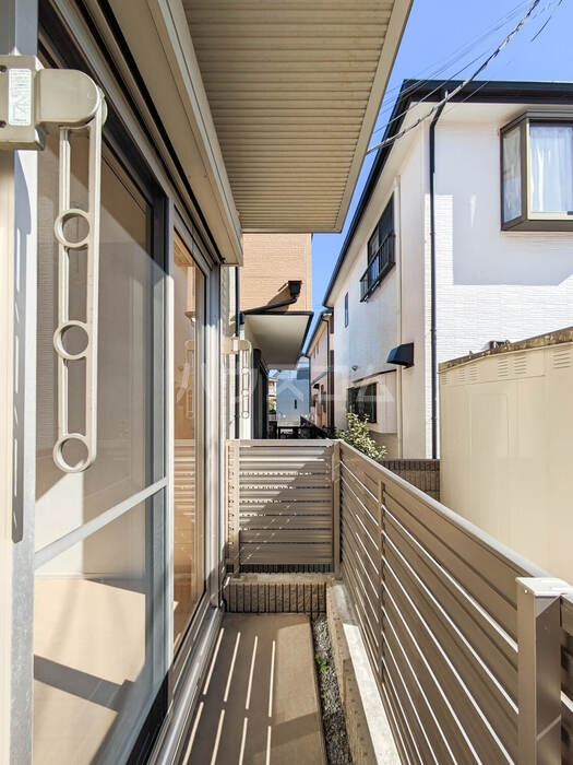 23/30 バルコニー