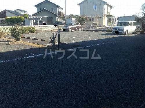 14/21 駐車場