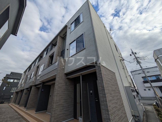 2/30 外観