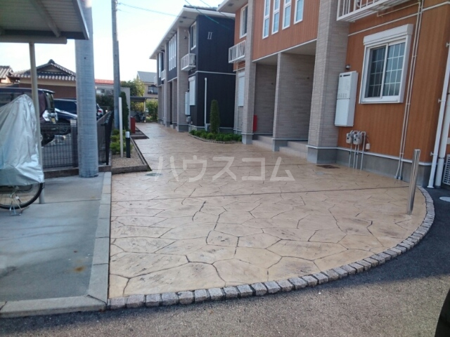 22/29 エントランス