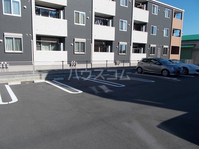 15/21 駐車場