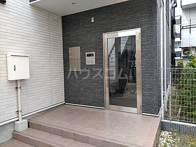 2/6 エントランス