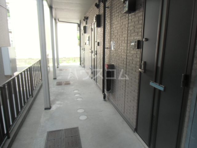 14/16 エントランス