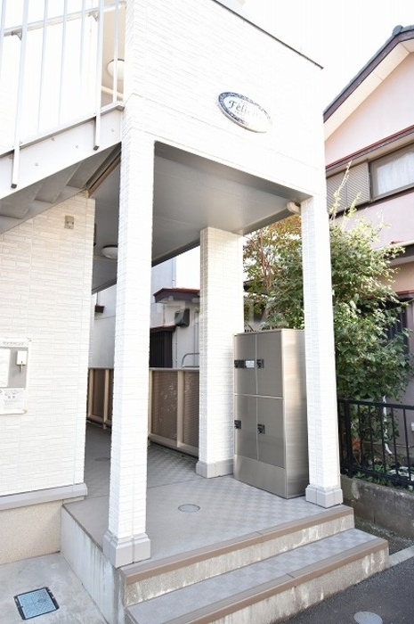 16/18 エントランス