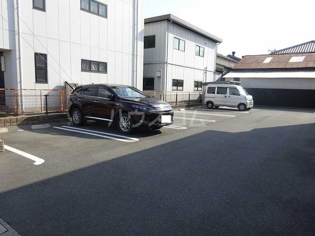 16/24 駐車場