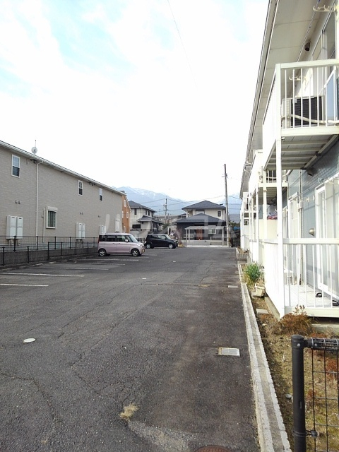 17/26 駐車場