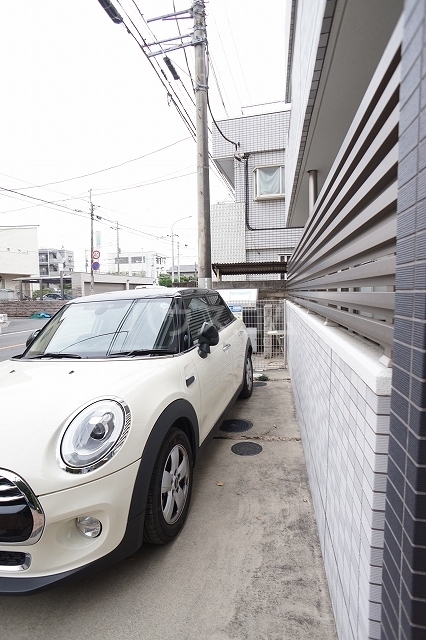 2/6 駐車場
