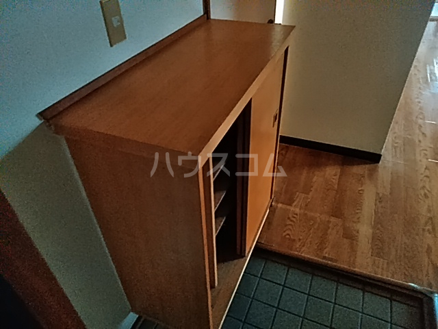 14/30 玄関