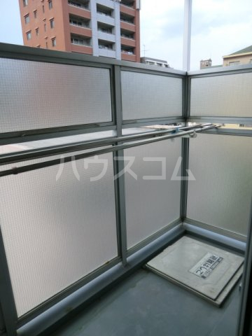 20/30 バルコニー