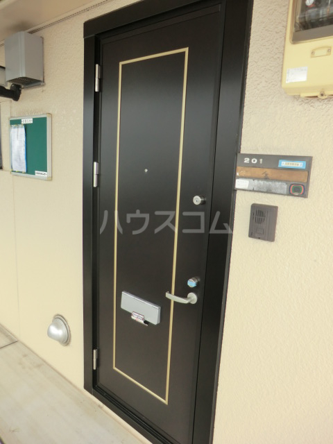 21/30 エントランス