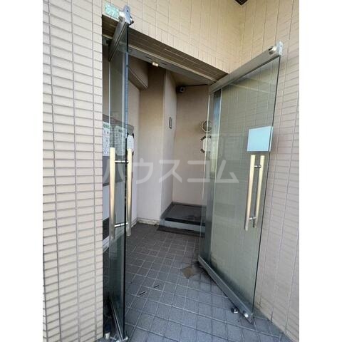 15/25 エントランス