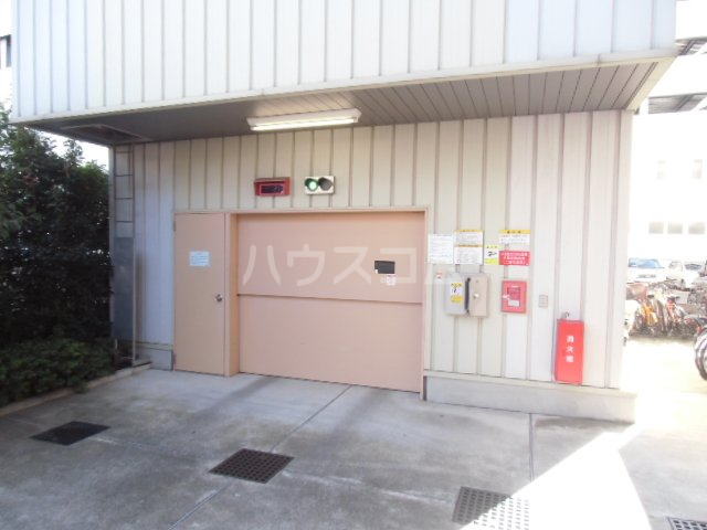 25/30 駐車場