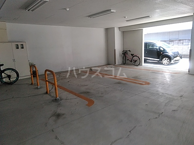 26/30 駐車場