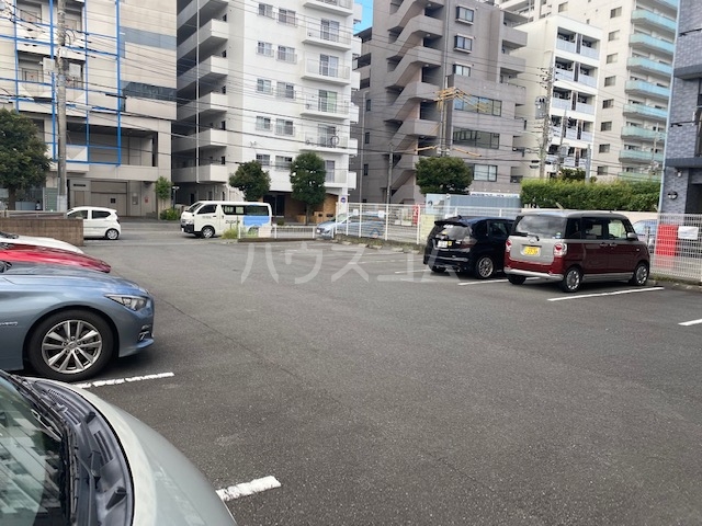 26/30 駐車場