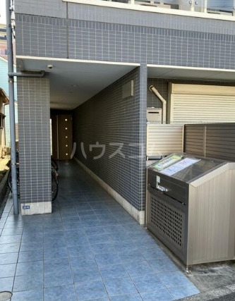 3/4 エントランス