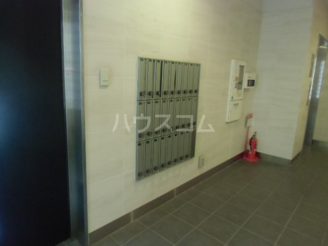 2/4 エントランス