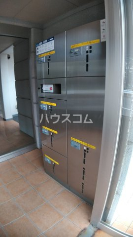 17/27 エントランス