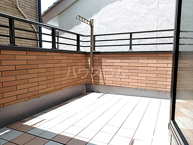 22/28 バルコニー