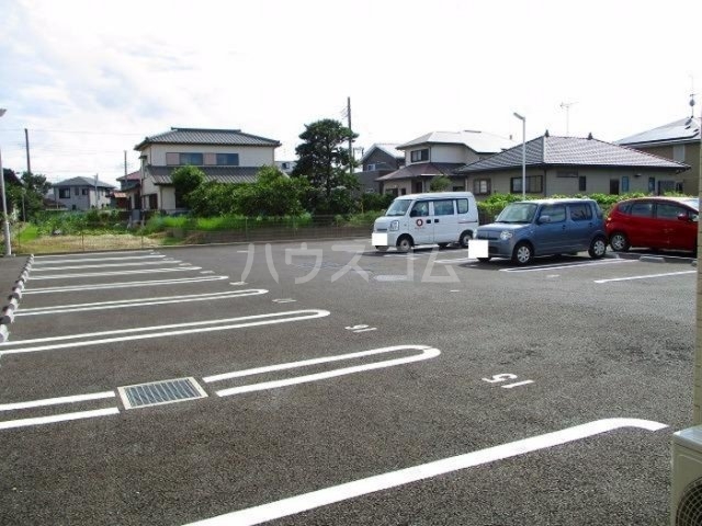 18/23 駐車場