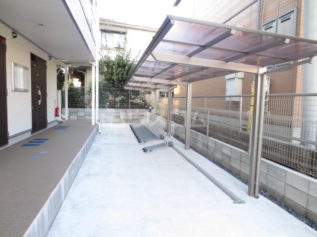 22/26 駐車場