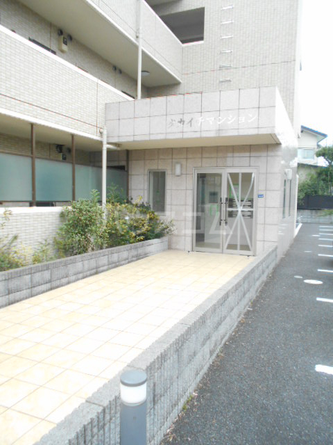 23/30 エントランス