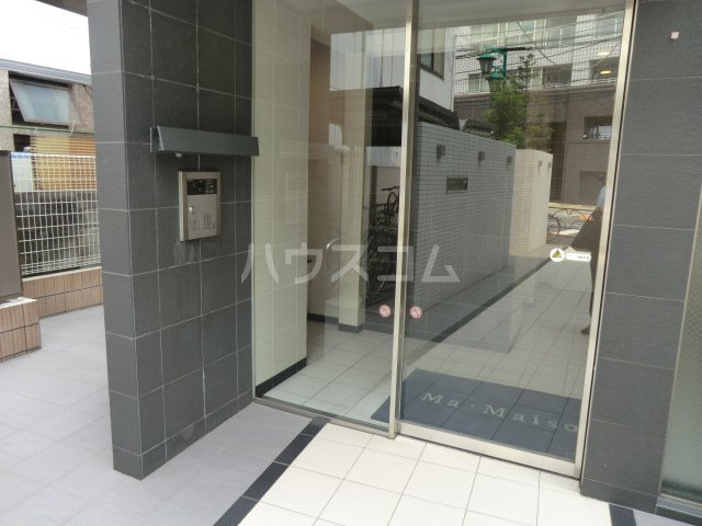 14/15 エントランス