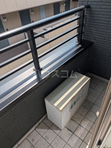 20/30 バルコニー