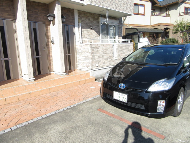 22/28 駐車場