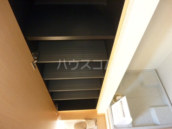 13/30 収納