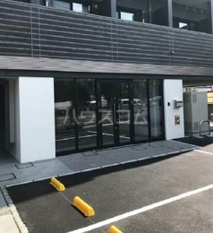 3/7 エントランス