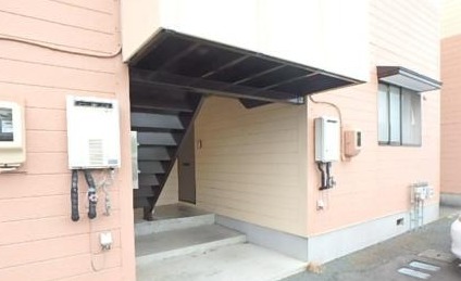 13/17 エントランス