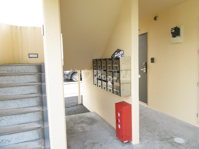 21/26 エントランス