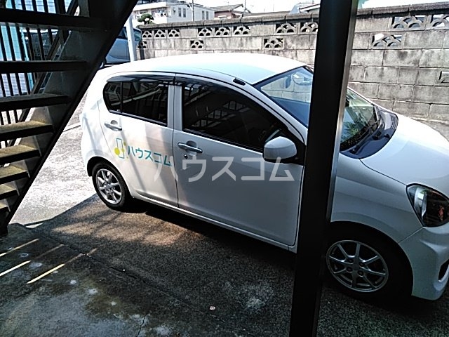 22/29 駐車場