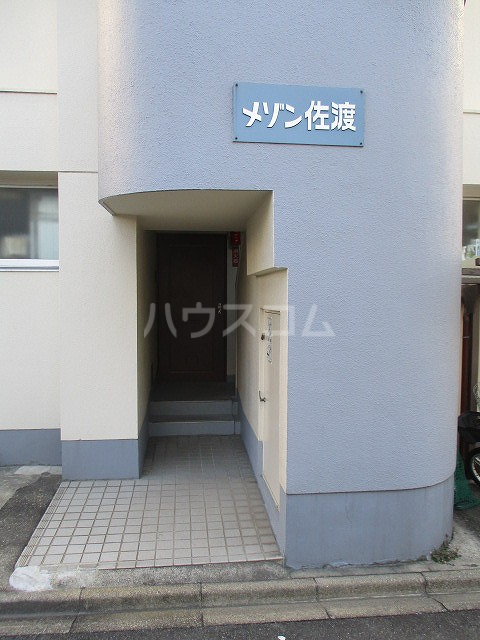 24/29 エントランス