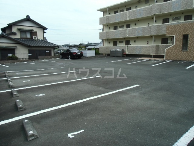 24/30 駐車場
