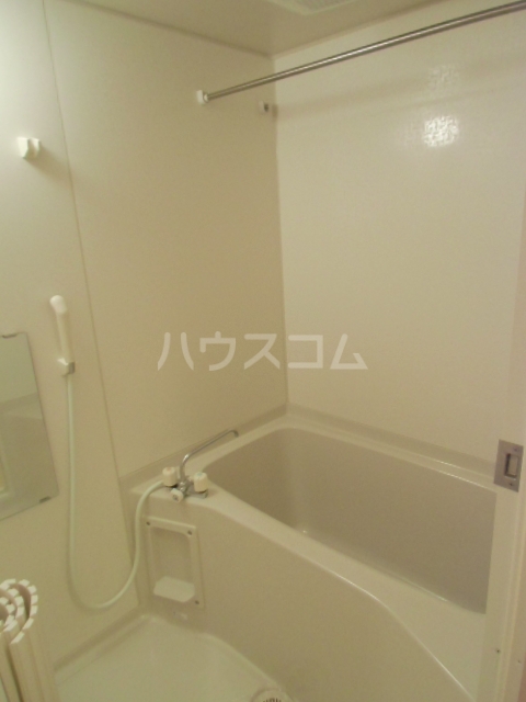 13/25 浴室