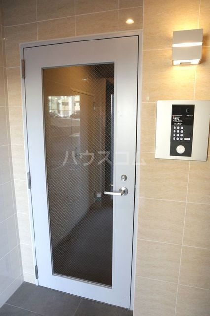 17/24 エントランス