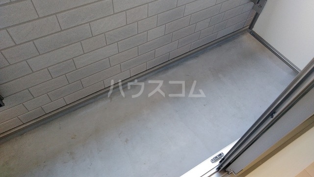 21/28 バルコニー