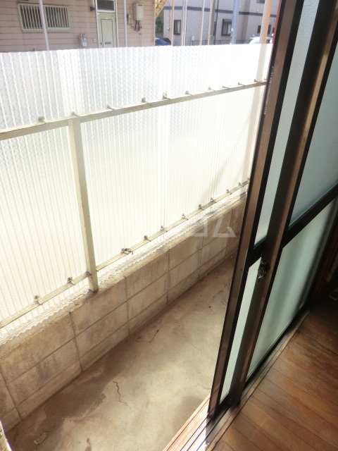 19/25 バルコニー