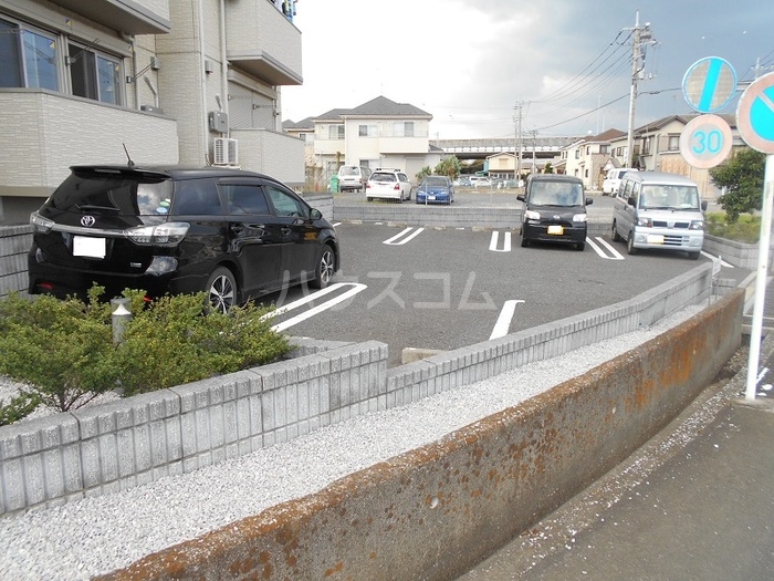 26/30 駐車場