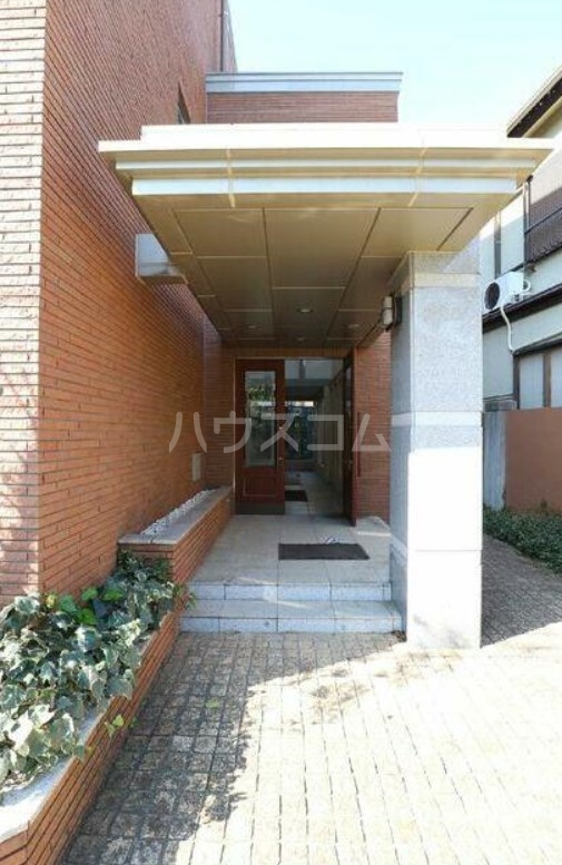 3/8 エントランス