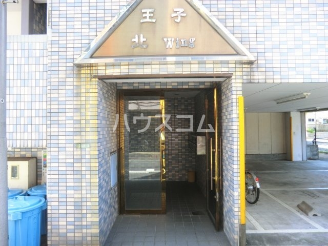 27/30 エントランス