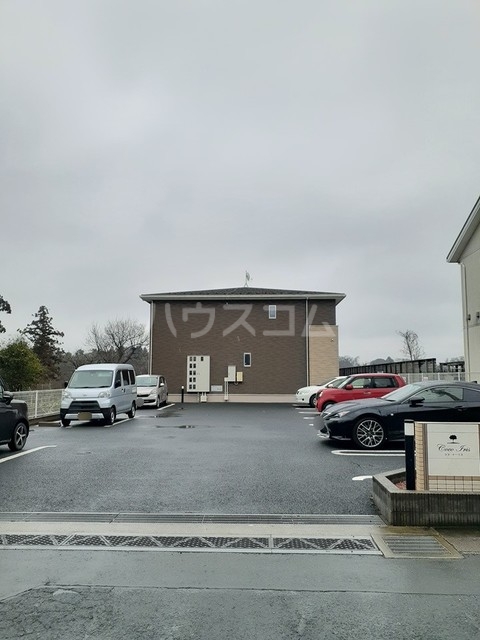 2/6 駐車場